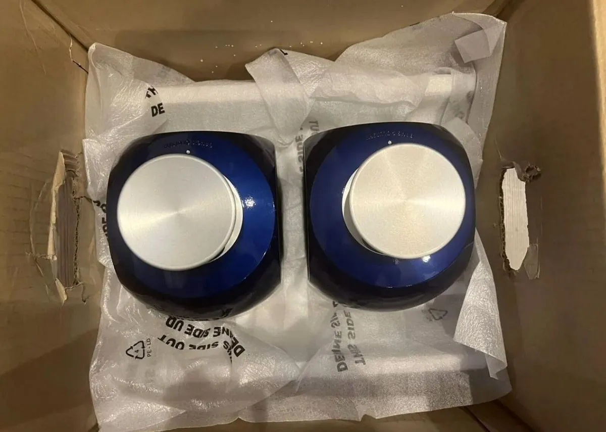 Bang & Olufsen Beolab 3 Blue Speakers New Full Set - Image 4