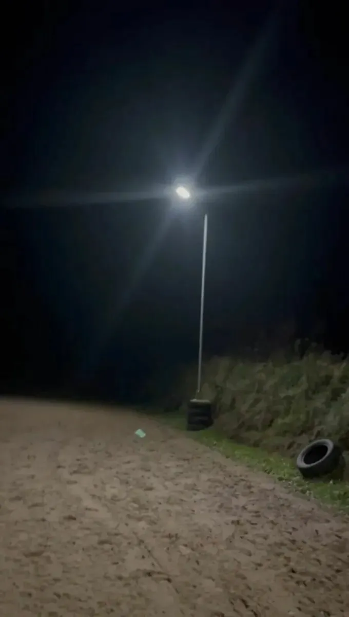 Solar Street Light with Motion Sensor brand new - Image 3