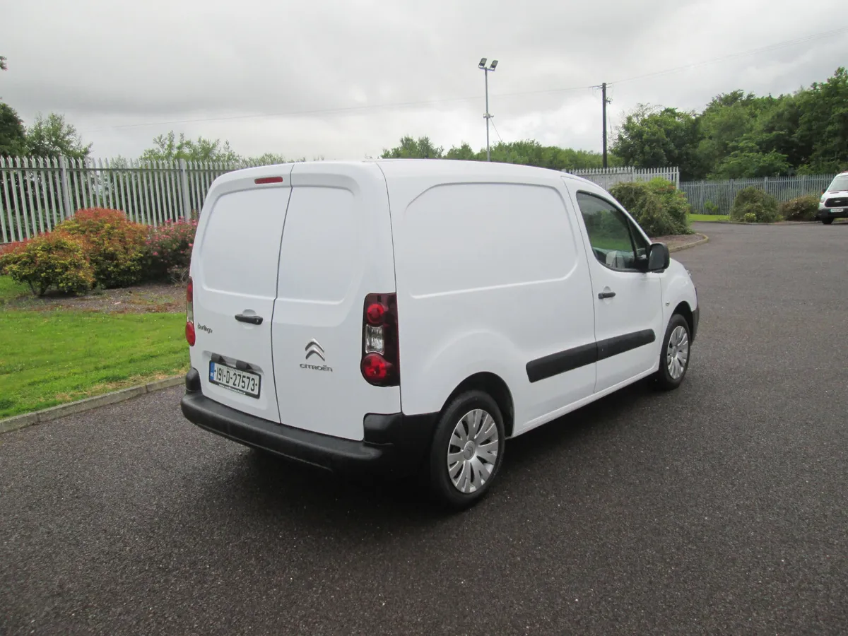 2019 Citreon Berlingo 1.6 Hdi 3 Seater Cvrt 03/26 - Image 4