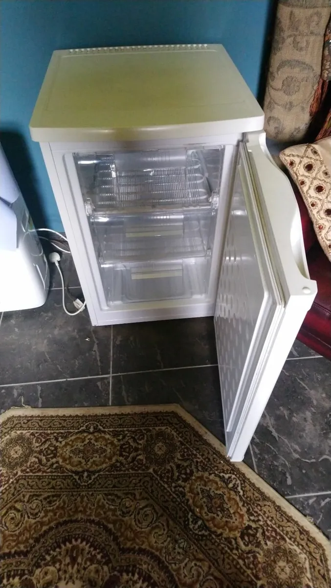 Freezer - Image 2