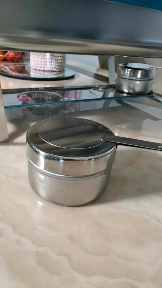 Chafing Dishes food warmer brand new - Image 3