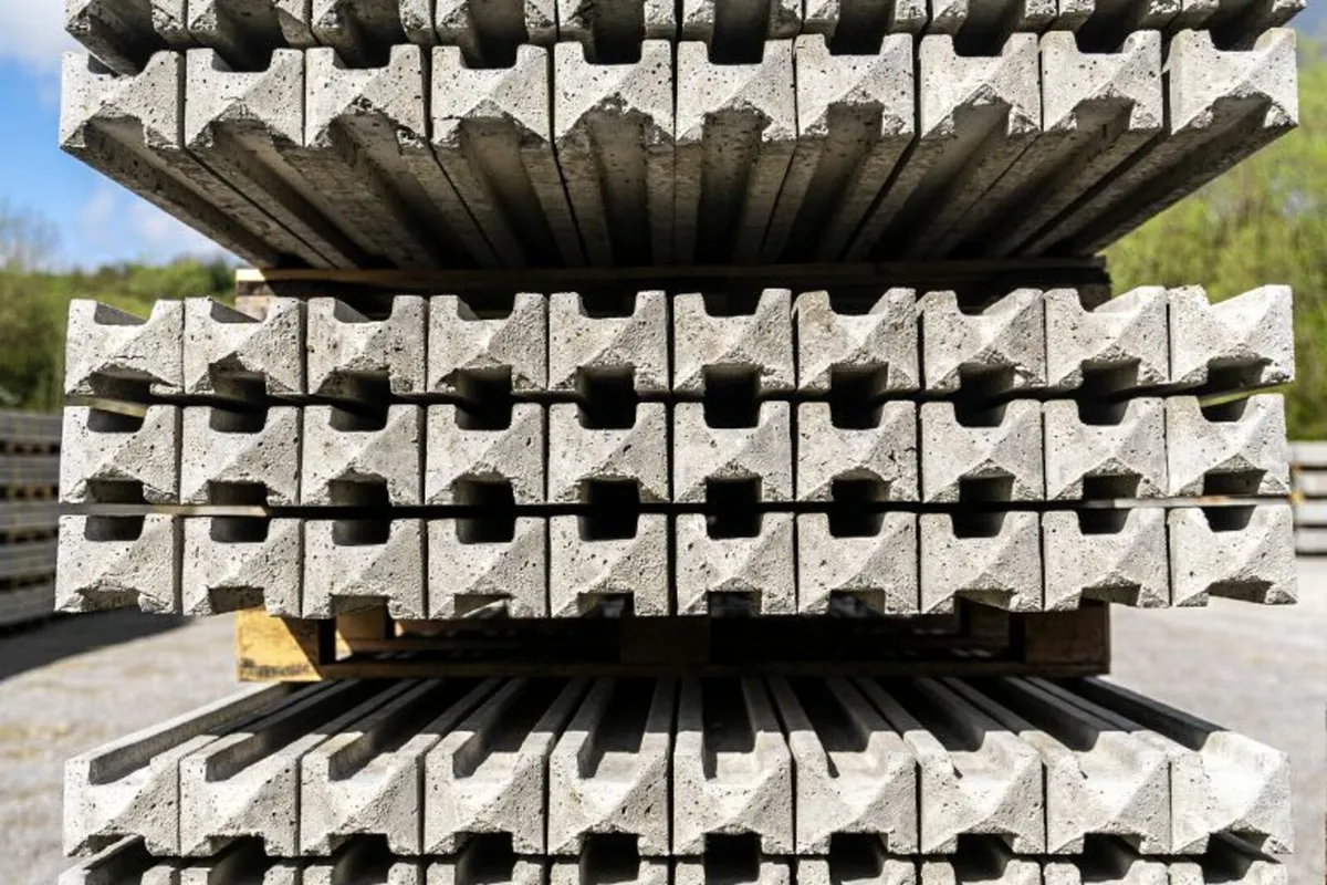 Concrete Fence H Posts - Image 2