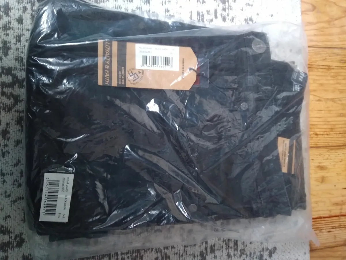 💥 NEW 💥 Mens 34R jeans - Image 1