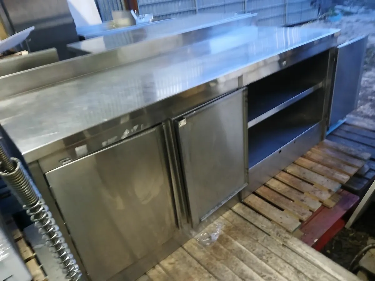 Stainless steel cabbinet /delivered ... - Image 1