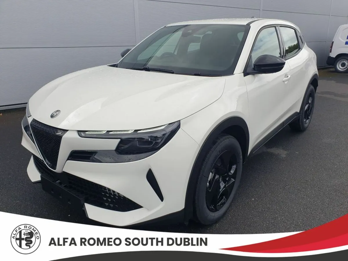 Alfa Romeo Junior "Ibrida Model" Hybrid . In Stock - Image 3