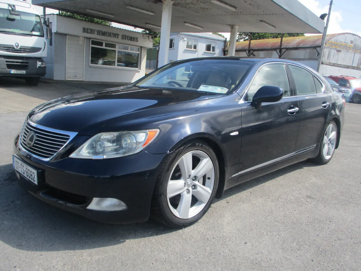 2007 Lexus LS 430 - Image 2