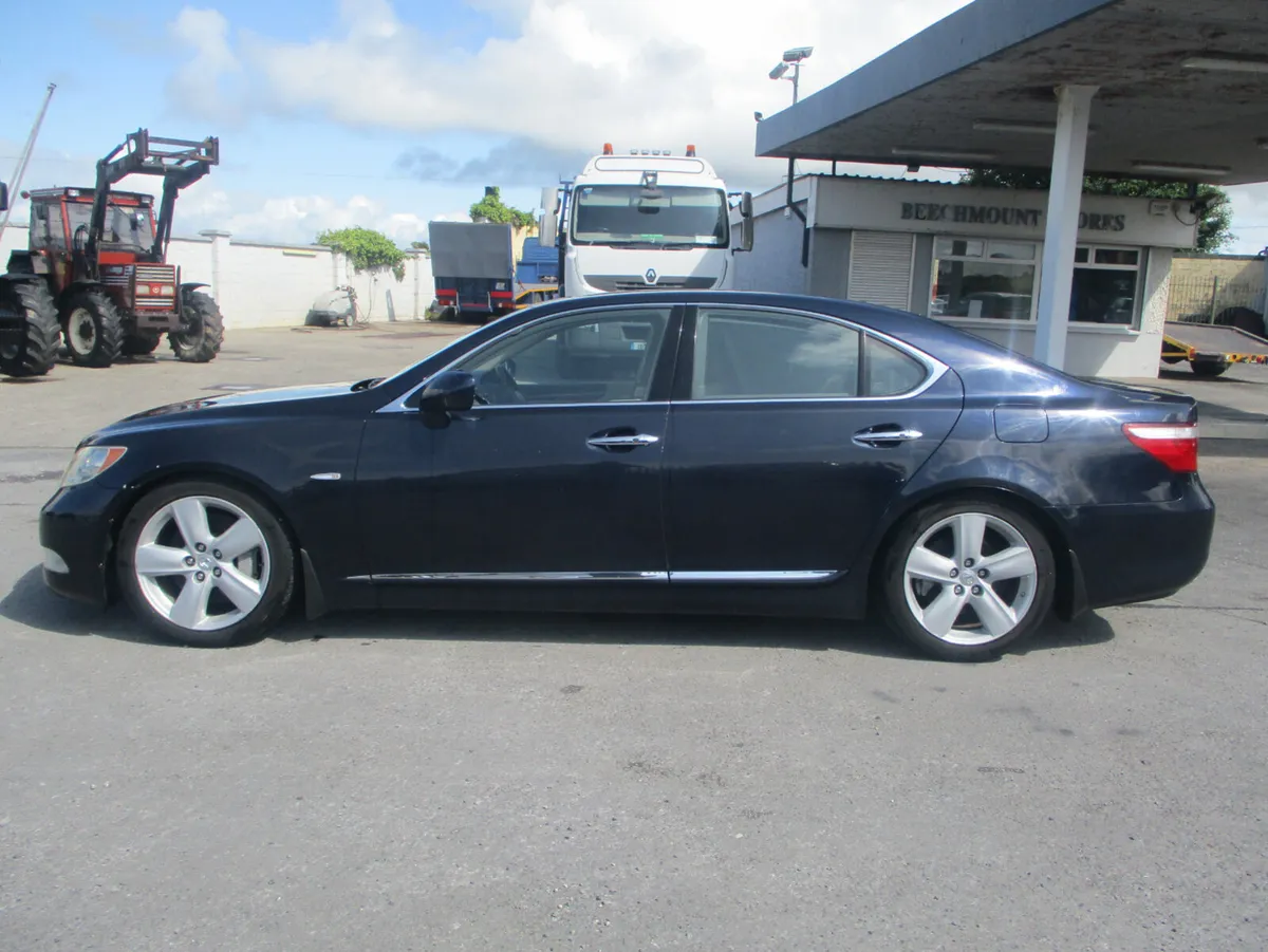 2007 Lexus LS 430 - Image 3