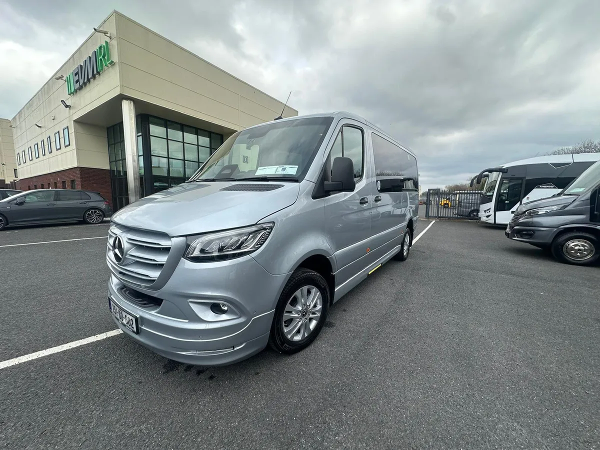 Mercedes-Benz Sprinter Transfer 23 – 10+D - Image 1