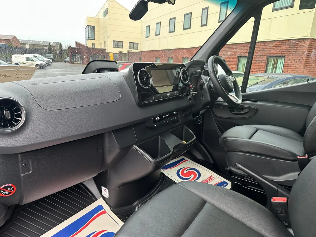 Mercedes-Benz Sprinter Transfer 23 – 10+D - Image 2