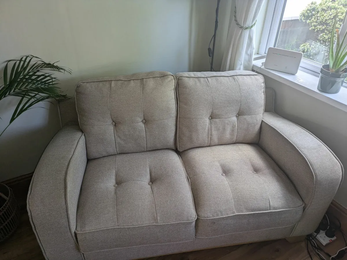 Free to take, 2 Seater couch -Light beige - Image 2