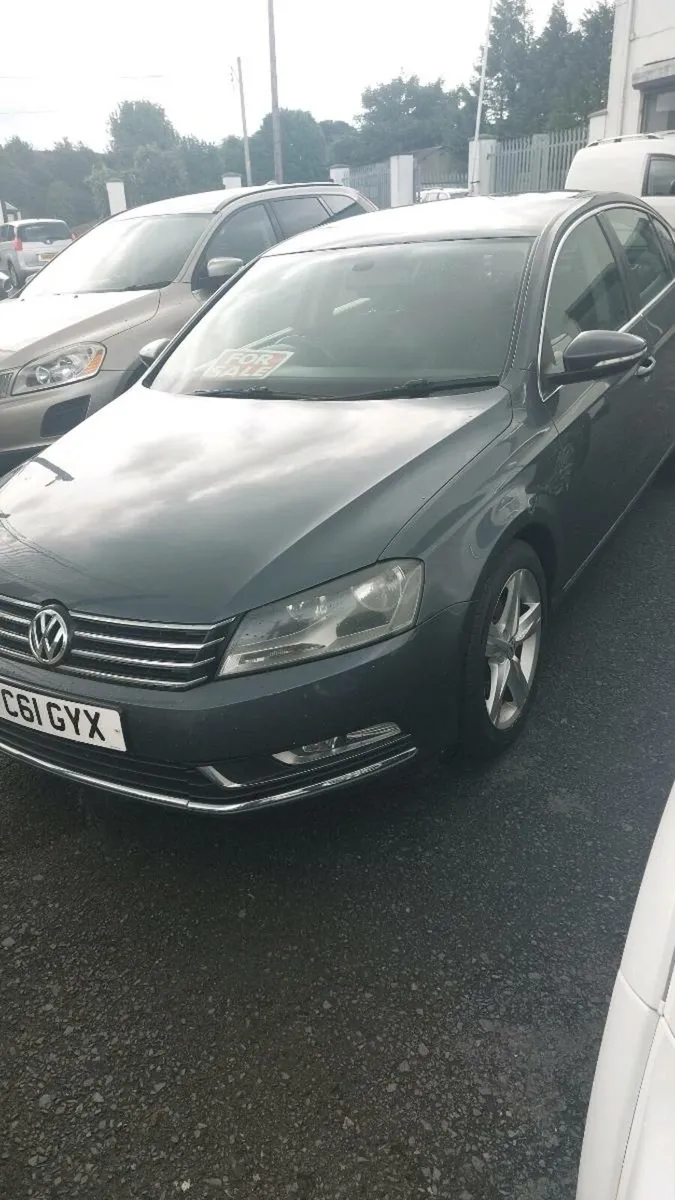 Volkswagen Passat 2011 1.6tdi  se  bluemotion - Image 1
