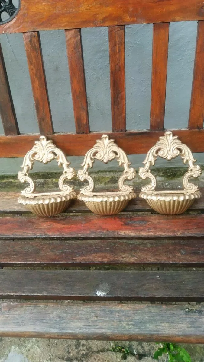 3. Decorative cast waterfonts