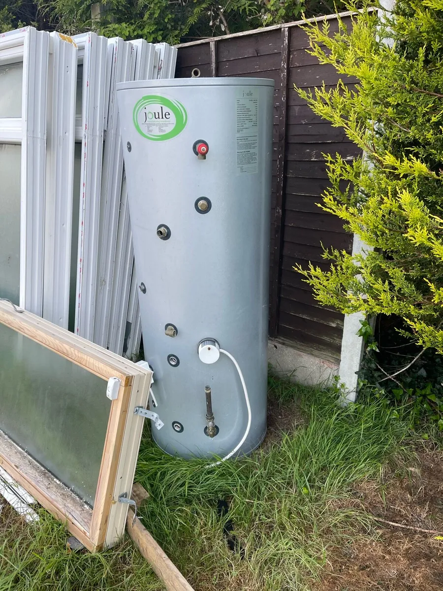 Water Cylinder - Image 1