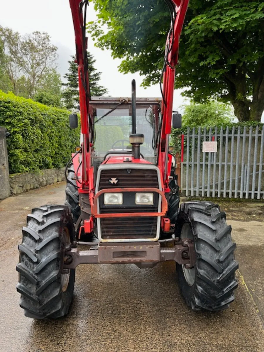 1987 MF 390 12 speed c/w MF 820 loader - Image 3