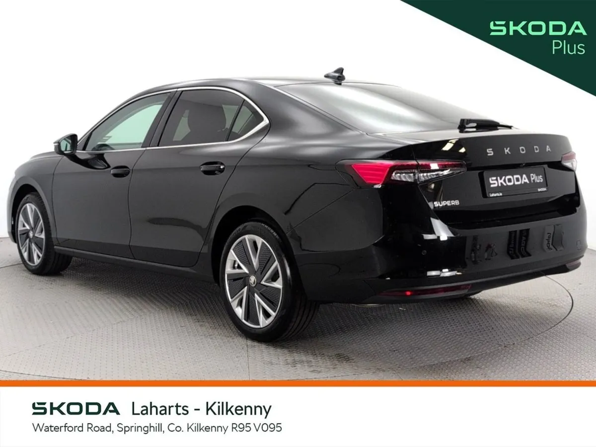 Skoda Superb Selection 1.5tsi 150HP DSG - Image 4
