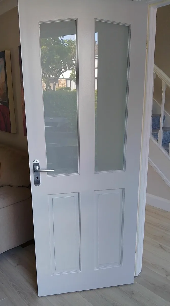 5 internal doors - Image 2