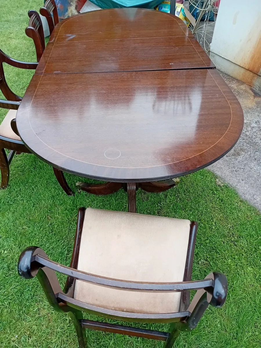 Mahogony Table And Chairs - Image 1