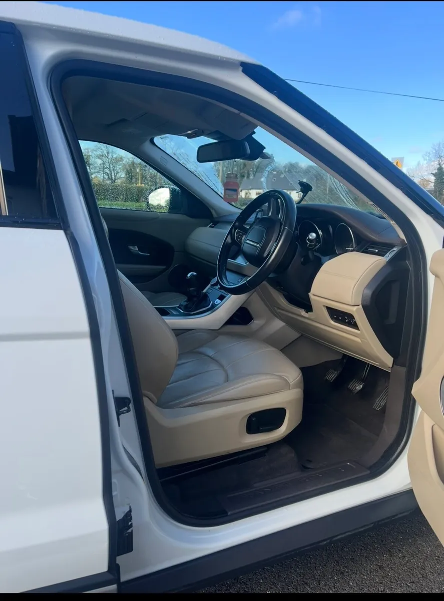 Car - Image 4