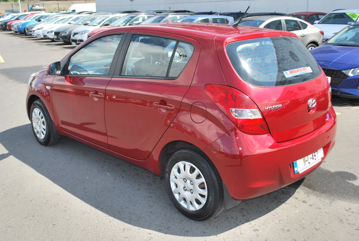 Hyundai i20 2011 - Image 3