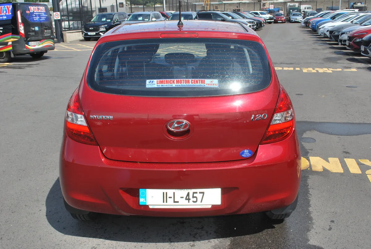 Hyundai i20 2011 - Image 4