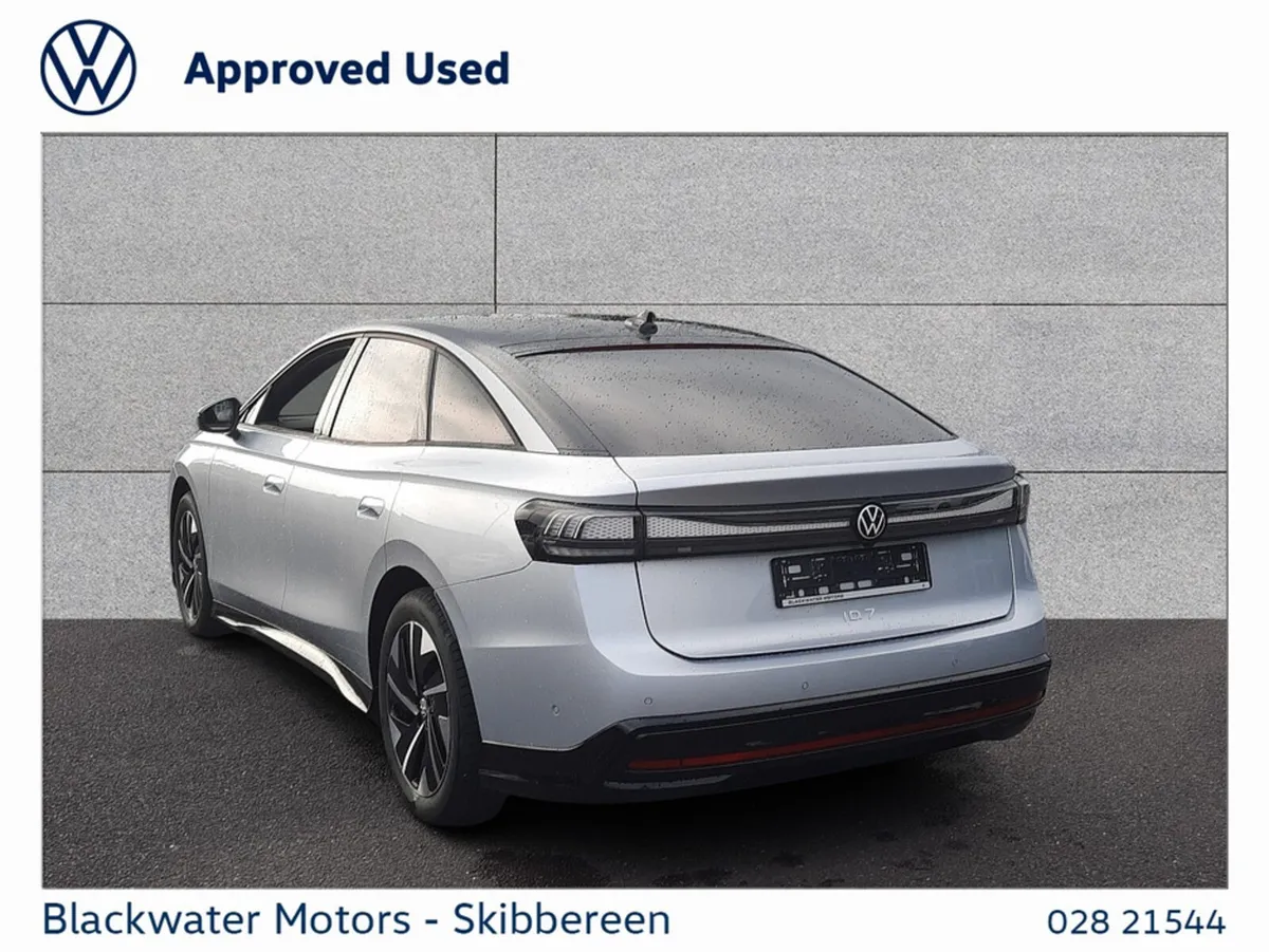 Volkswagen ID.7 PRO PLUS 613KM RANGE Electric - Image 4