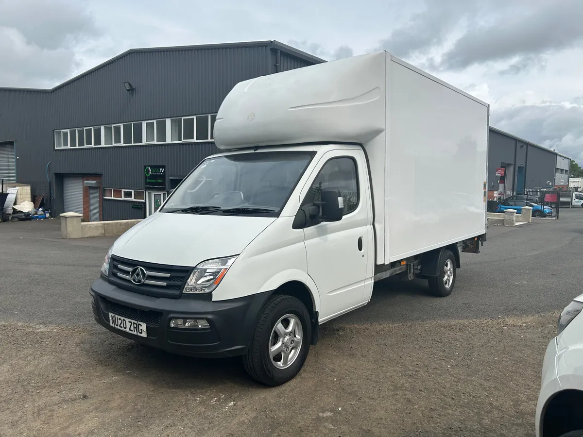 52k 2020 LDV maxus v80 Luton box van tail lift - Image 1