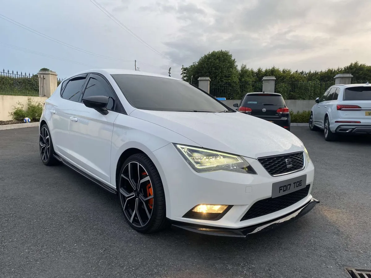 OUTSTANDING 2017 SEAT LEON 1.6 TDI SE - Image 1