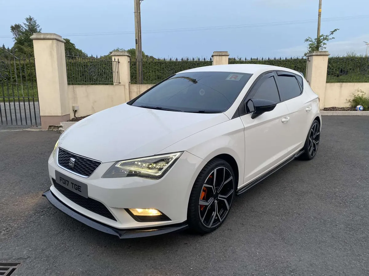 OUTSTANDING 2017 SEAT LEON 1.6 TDI SE - Image 3