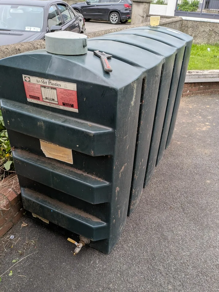 Oil tank - Image 2