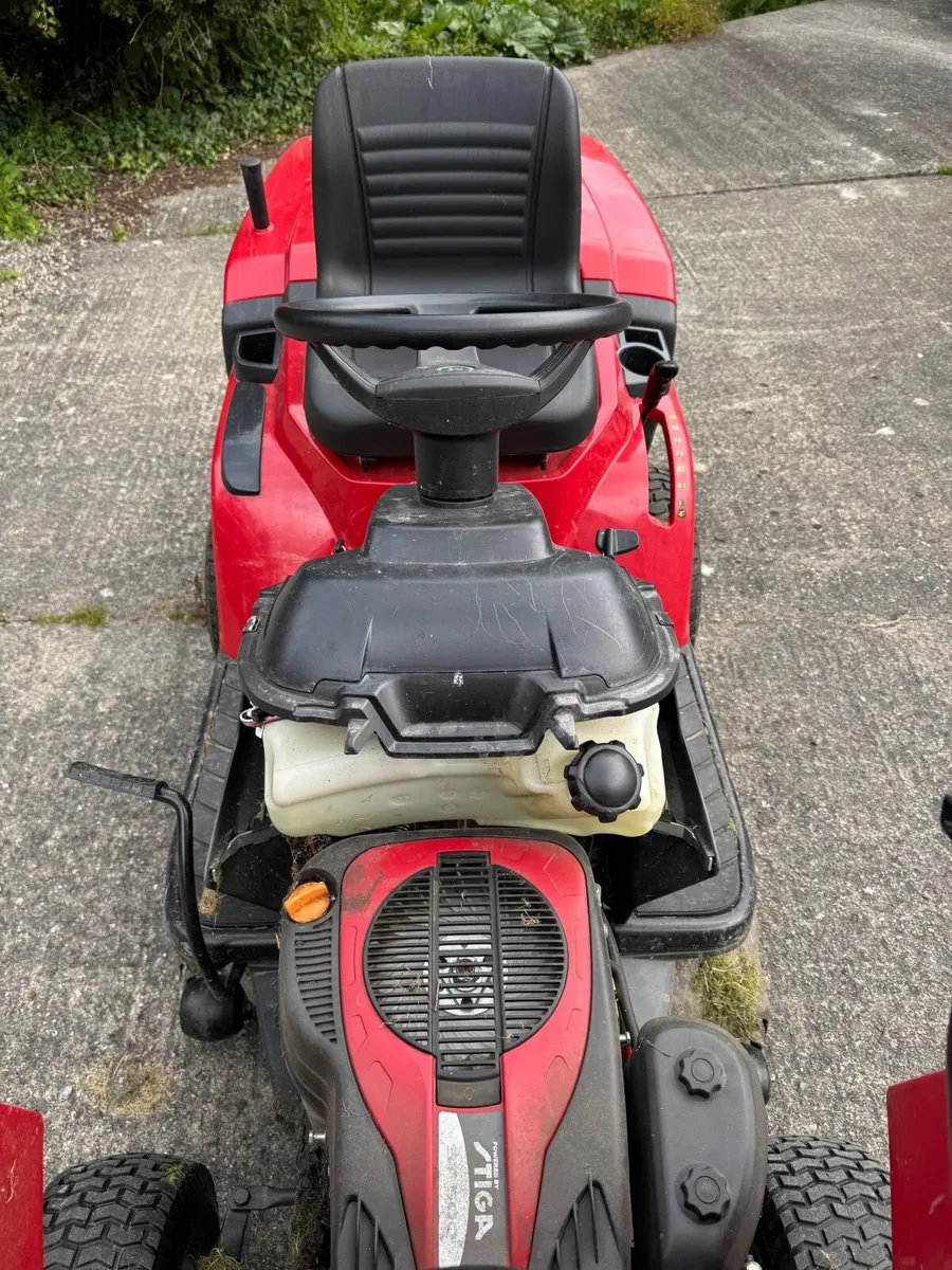Mountfield 1530H Ride On Lawnmower - Image 2