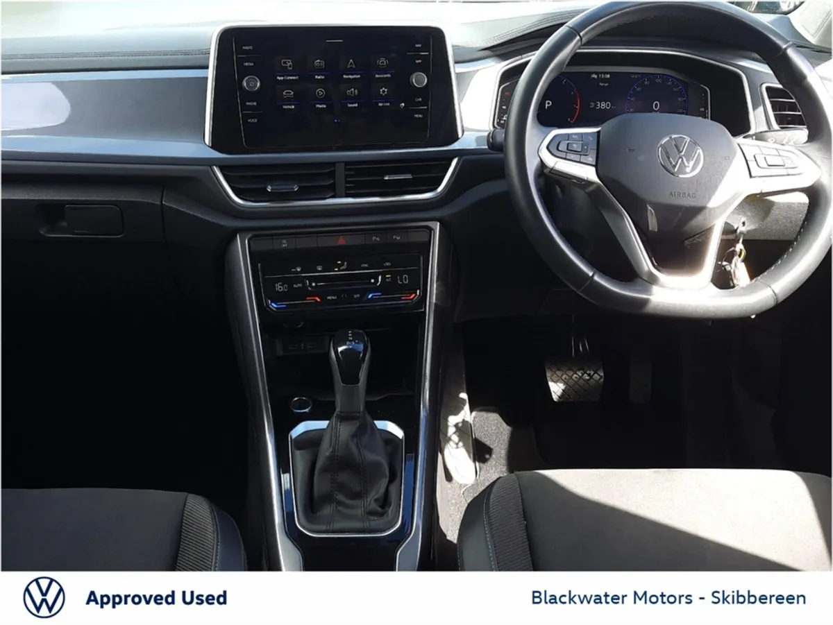 Volkswagen T-Roc Style 1.5 TSI D7F 150HP - Image 3