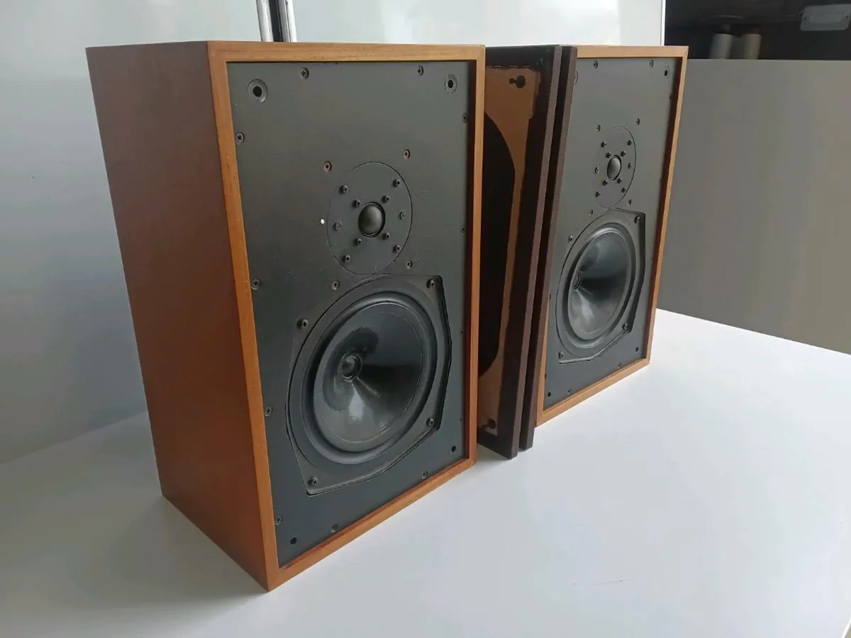 Pair of Vintage Speakers - Image 2