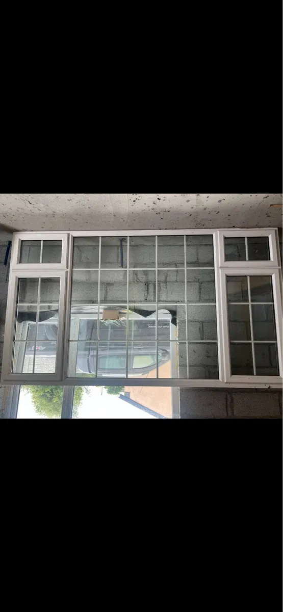 Bay Window - Image 1
