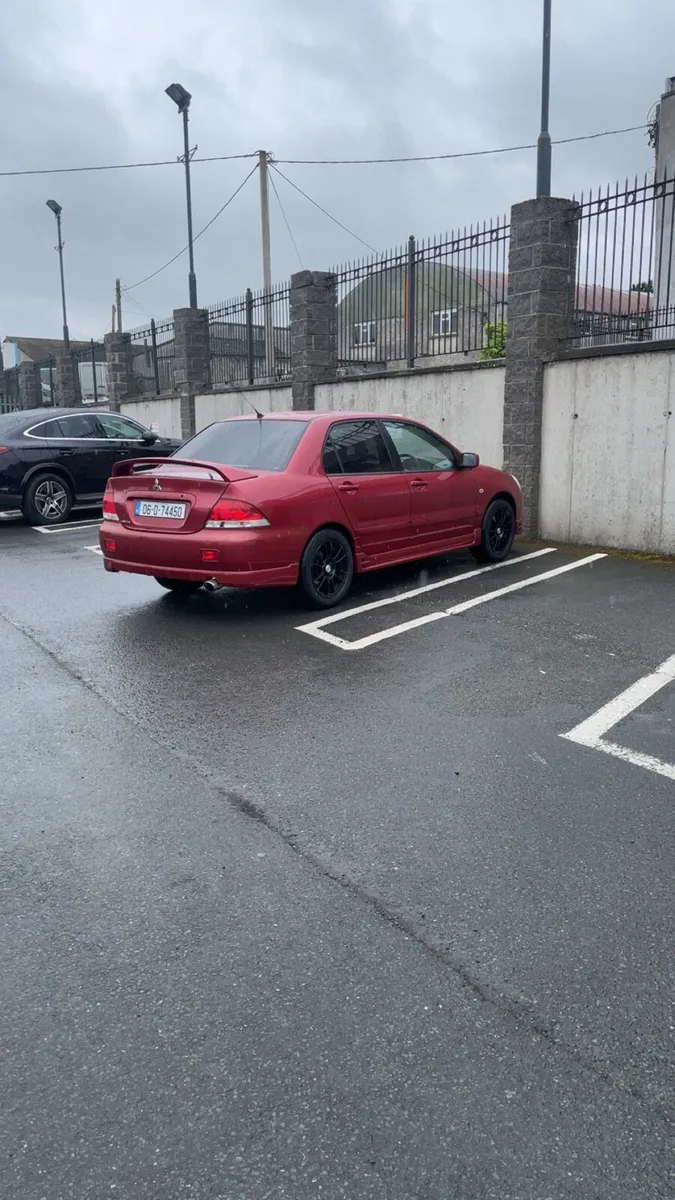 2006 Mitsubishi lancer - Image 4