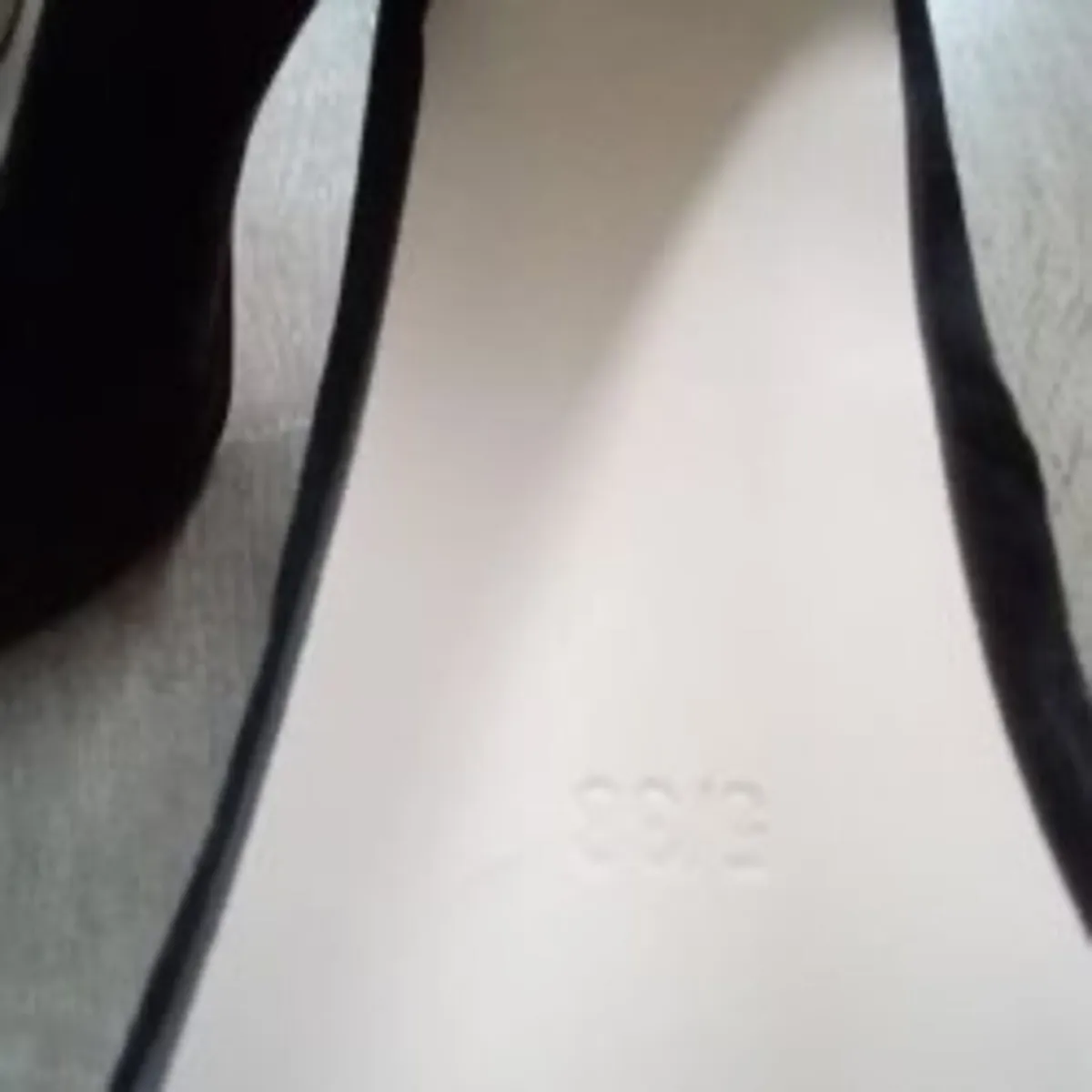 Black Heels 5/38 - Image 4
