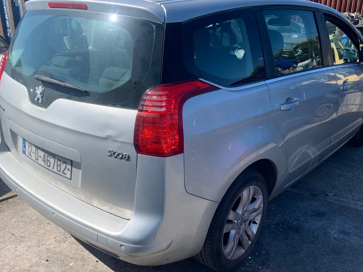 2012 PEUGEOT 5008 7 SEATER - Image 2