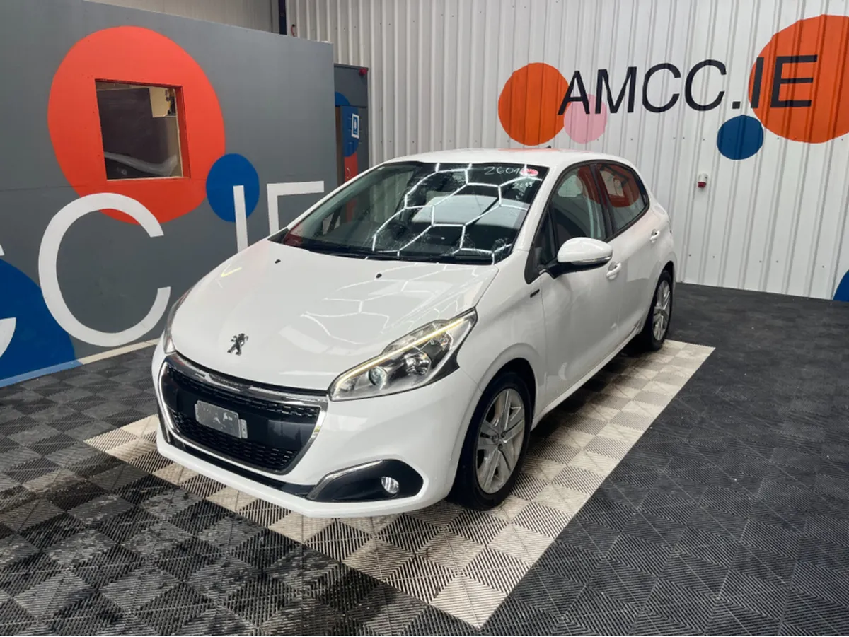Peugeot 208 1.2 PETROL / 72k KMs / REVERSE CAMERA, - Image 3