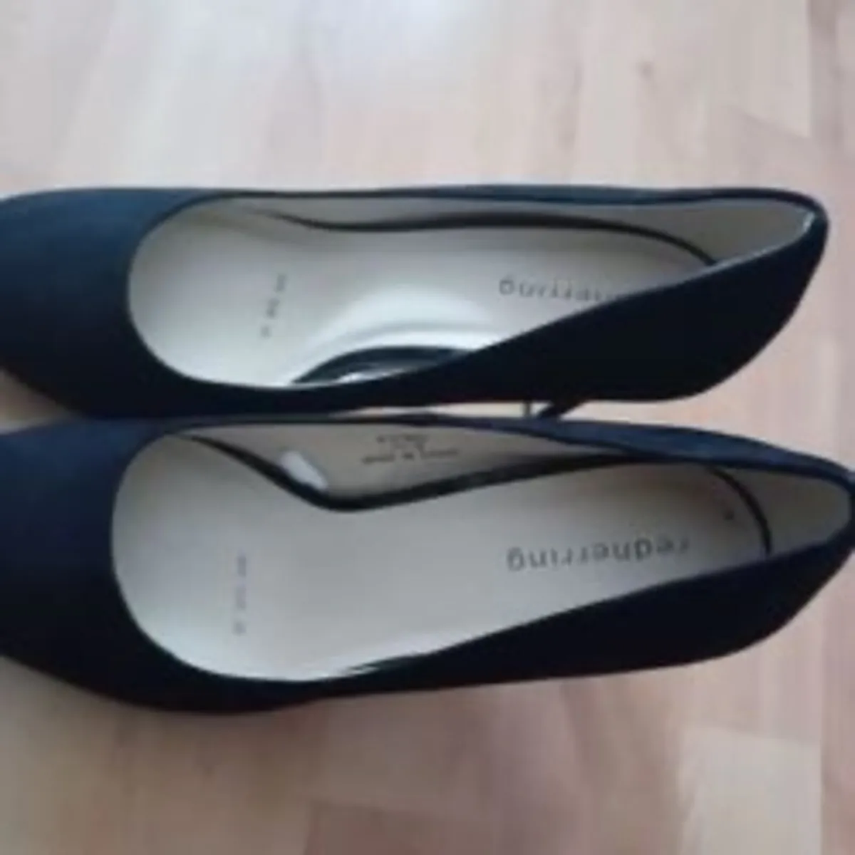 Black Heels 5/38 - Image 2