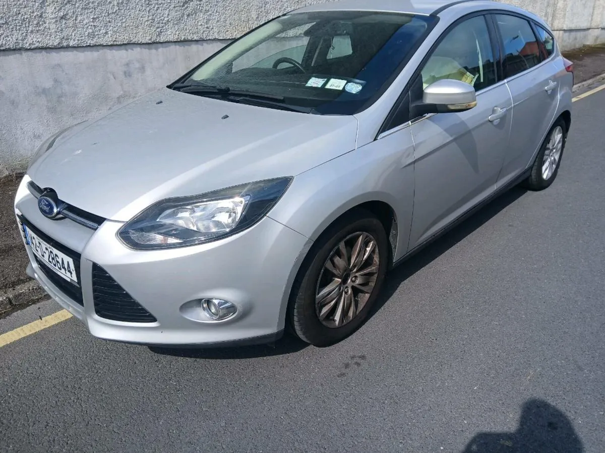 142 FORD FOCUS TITANIUM MODEL - Image 3
