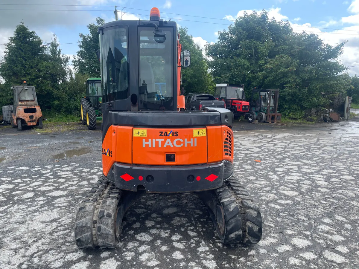 Hitachi Zaxis 48U - Image 3