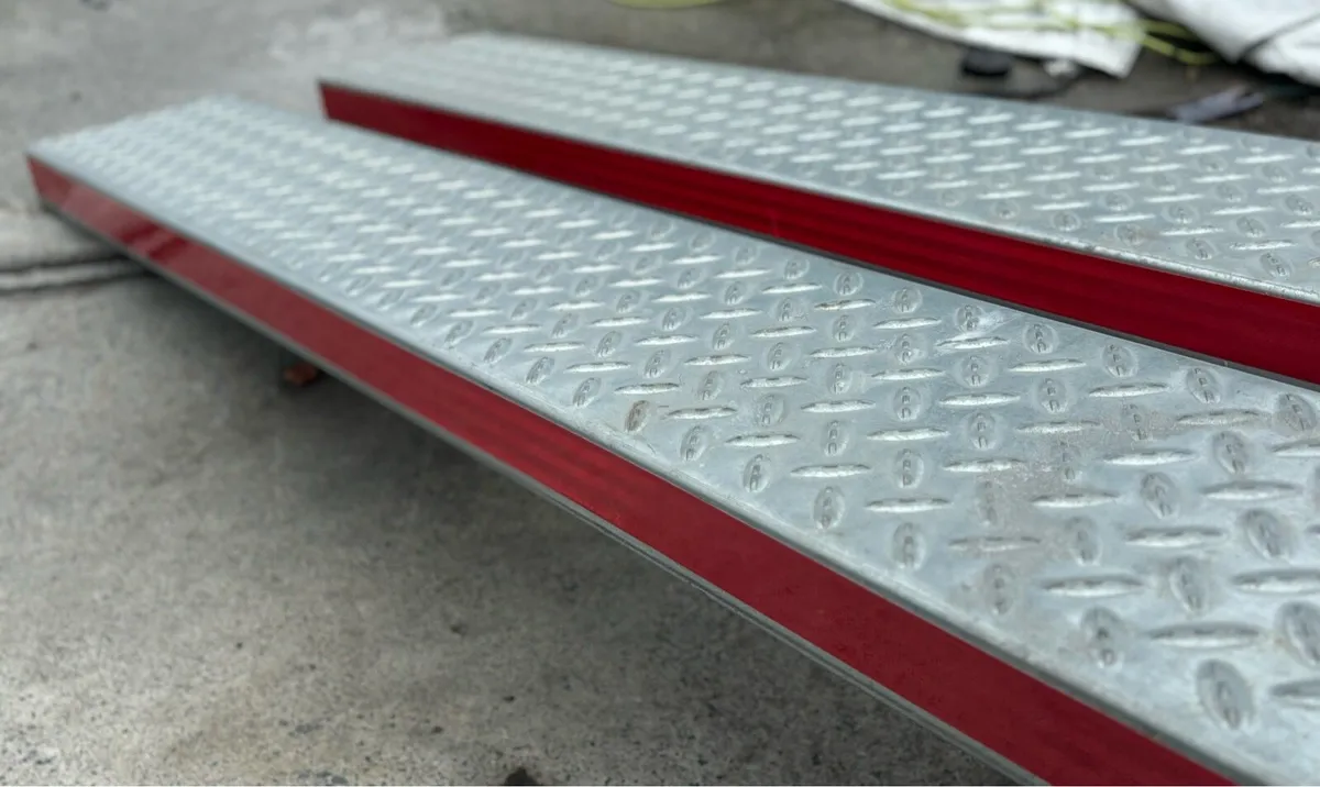 NEW GALVANISED 8ft heavy duty LOADING RAMPS - Image 3