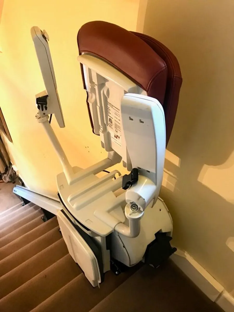 Free Homeglide Chairlift - Image 3