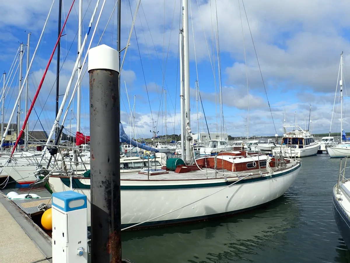 Tradewind 33 yacht - Image 1