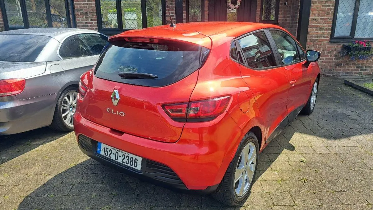 RENAULT CLIO 1.2 5DR 2015 VERY CLEAN - Image 3