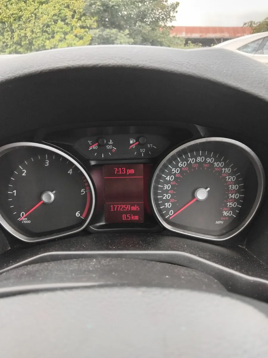 Ford Mondeo 2010 - Image 2
