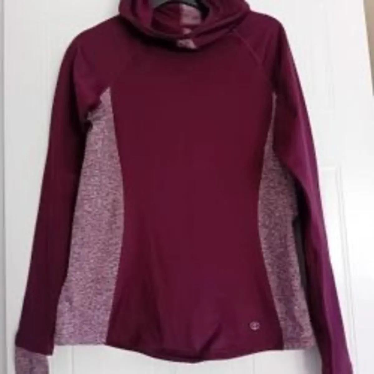 Ladies Sports Top Size S - Image 4