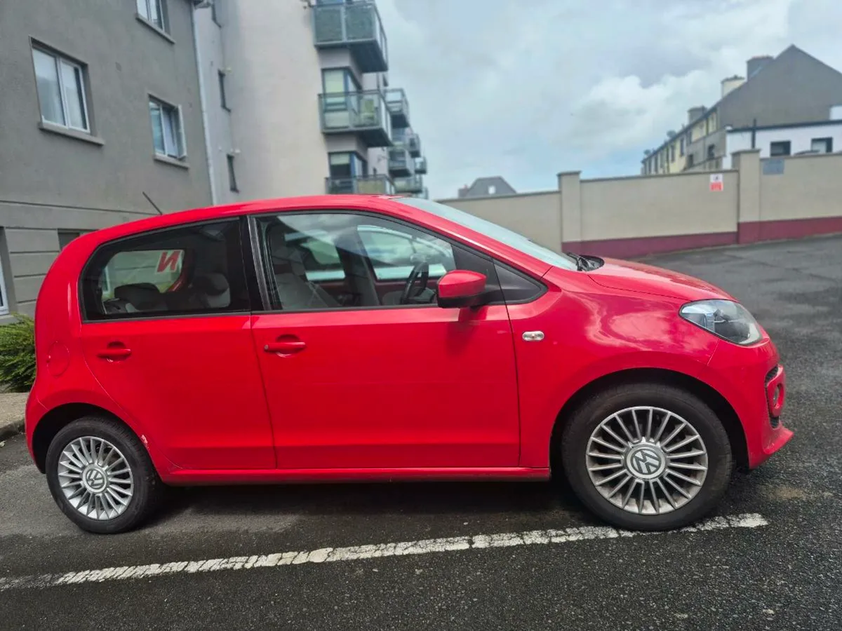 2014 Volkswagen Up Petrol Automatic - Image 4
