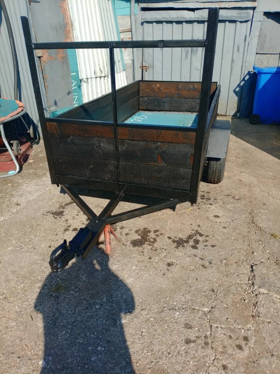 Trailer 8x4 - Image 1