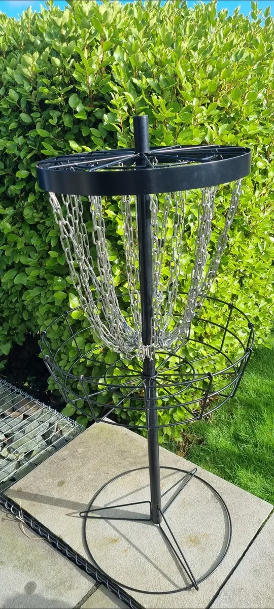 Disc golf basket