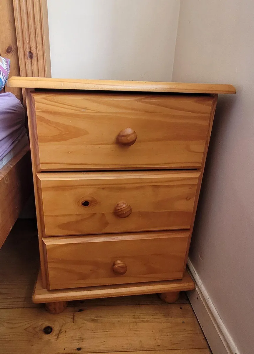 Bedroom furniture set - Image 3